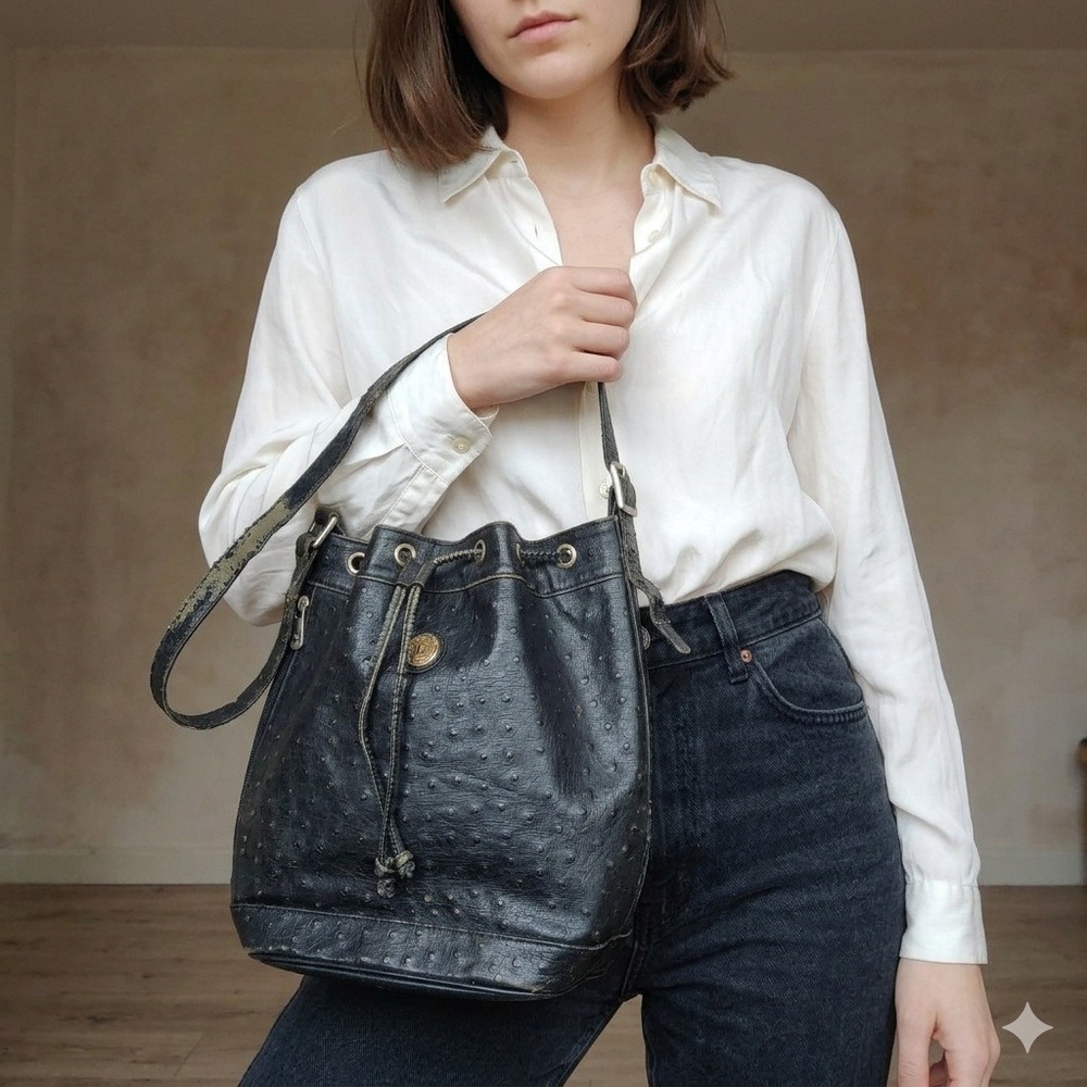 Vintage Carolina Herrera Womens Bag Black Ostrich Embossed Drawstring Bucket Bag